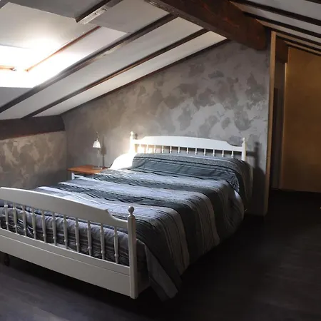 Domaine De Hurlevent فندق مبيت وإفطار